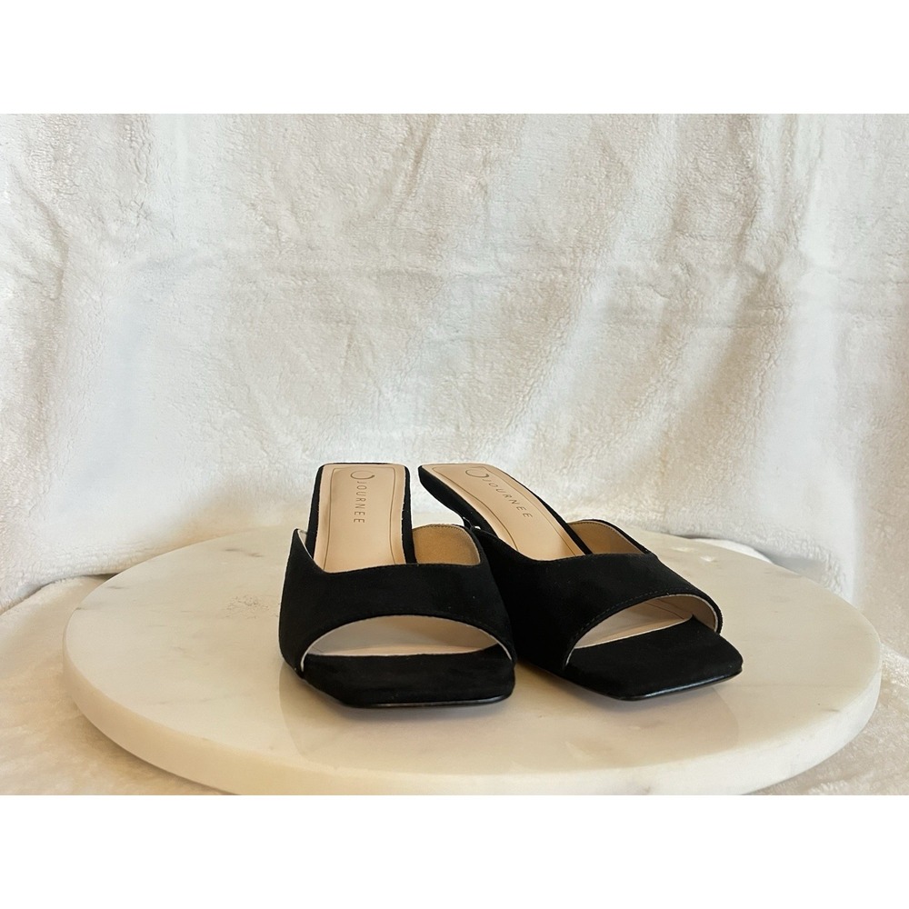 Journee Women's Black Dress Kitten Heeled Shoes Size 7.5